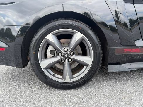 Used 2015 Ford Mustang Coupe w/ Equipment Group 051A RWD image 31