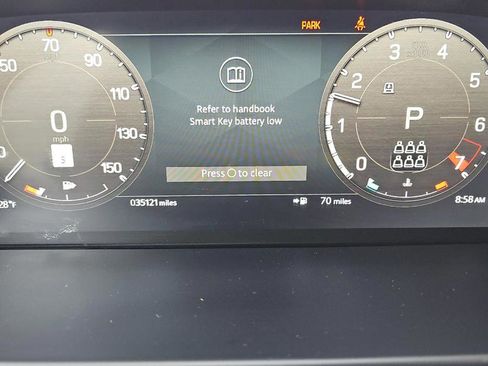 Used 2023 Land Rover Defender 130 S image 13