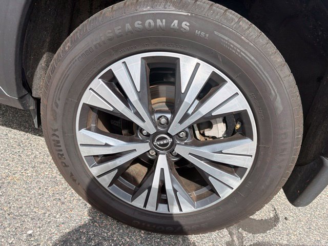 Used 2023 Nissan Rogue SV w/ SV Premium Package AWD/4WD image 14