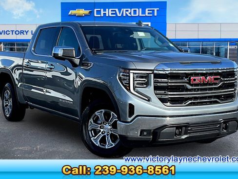 Certified 2025 GMC Sierra 1500 SLT RWD image 1