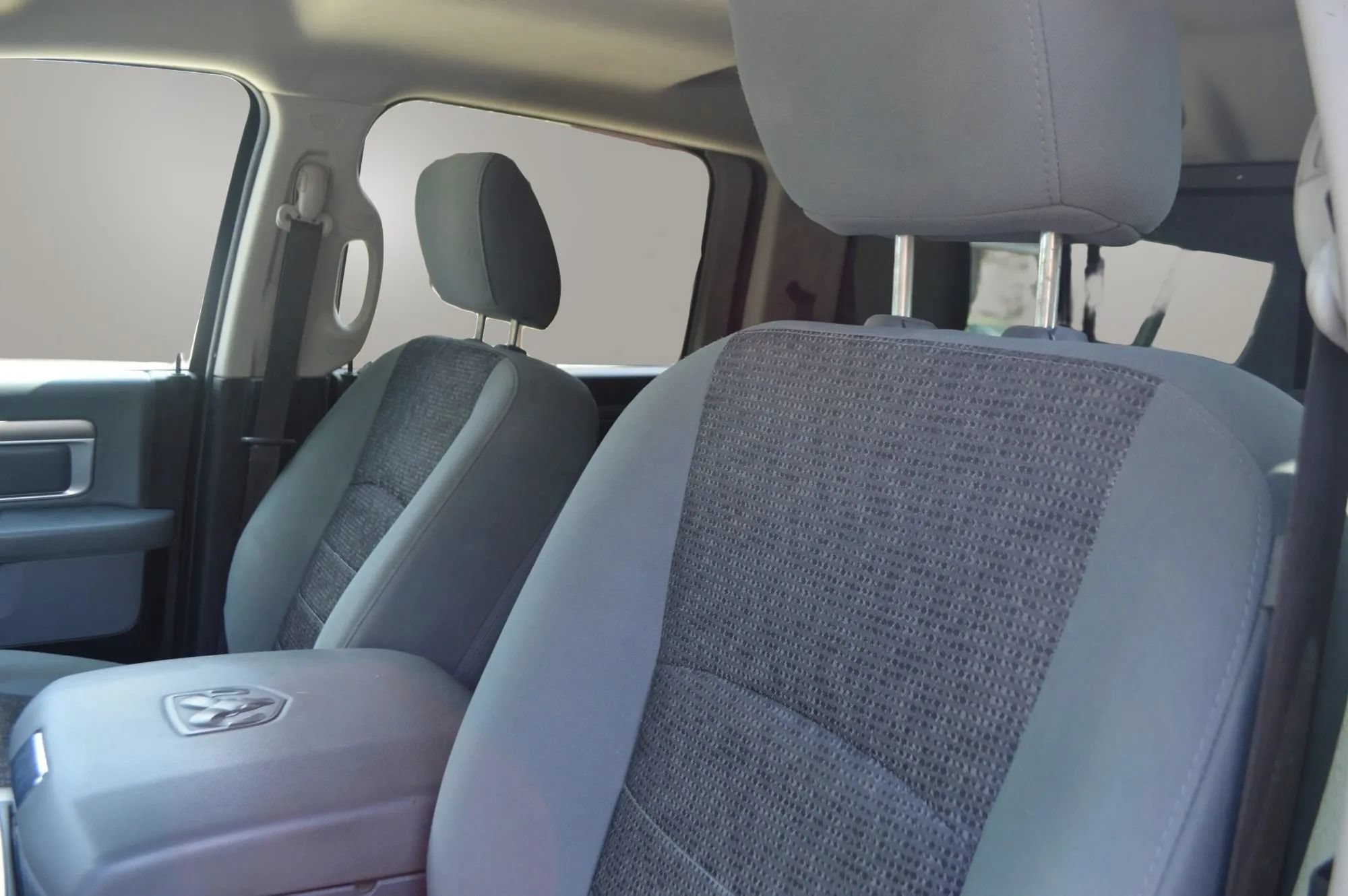 Used 2020 RAM 1500 Classic SLT w/ Luxury Group RWD image 14