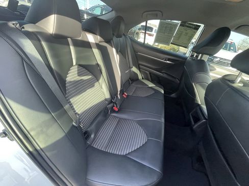 Used 2023 Toyota Camry SE image 27
