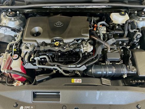 Used 2025 Toyota Camry XLE w/ Premium Package FWD image 29