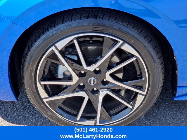 Used 2025 Nissan Sentra SR FWD image 19