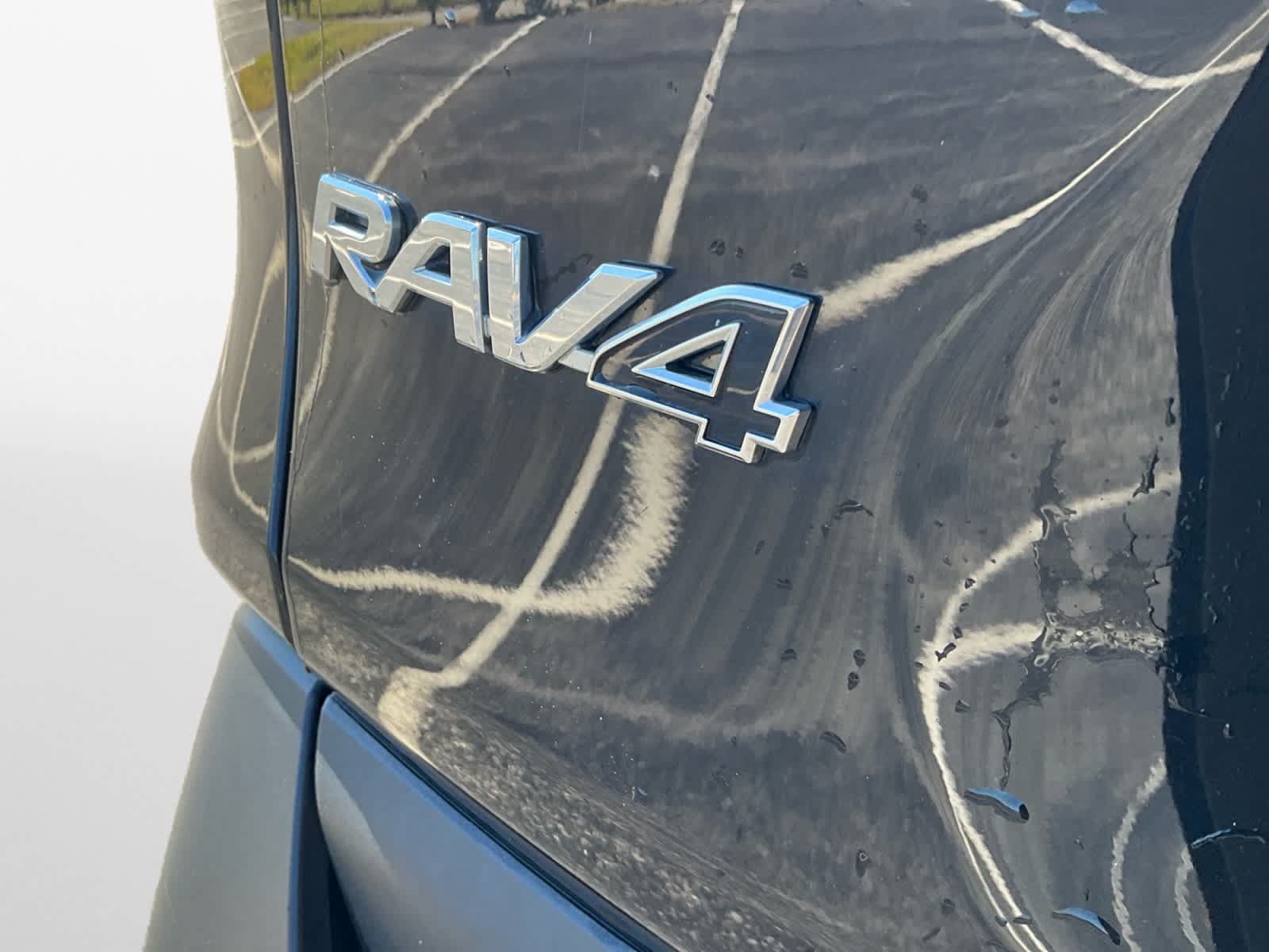 Used 2023 Toyota RAV4 LE AWD/4WD image 15