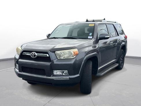 Used 2011 Toyota 4Runner Limited AWD/4WD image 2