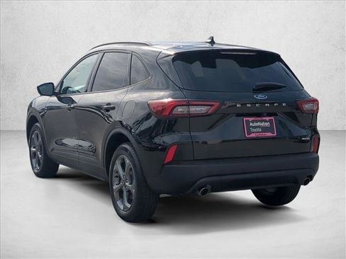 Used 2025 Ford Escape ST-Line image 8