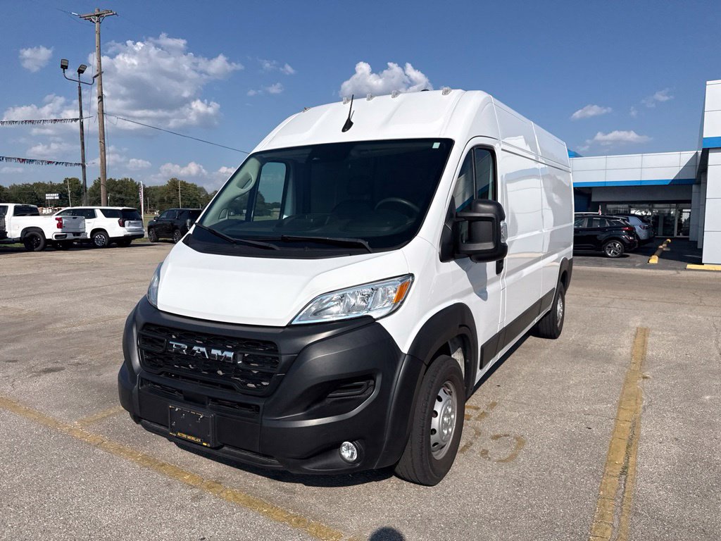 Used 2023 RAM ProMaster 2500 w/ Convenience Group FWD image 3