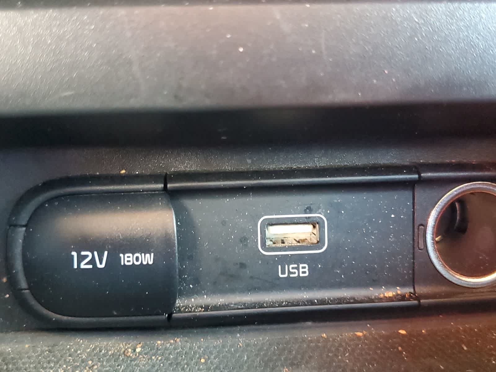 Used 2025 Kia Soul LX w/ LX Technology Package FWD image 22