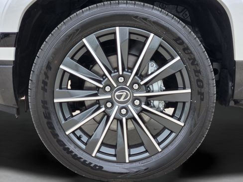 Certified 2026 Lexus GX 550 w/ Accessory Package (2T) AWD/4WD image 40