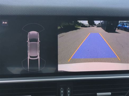 Used 2020 Porsche Cayenne S image 31