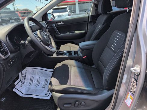 Used 2020 Kia Sportage LX w/ LX Popular Package AWD/4WD image 9
