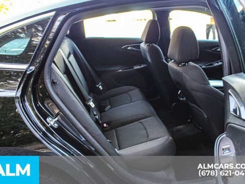 Used 2025 Chevrolet Malibu LT FWD image 17