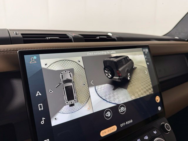 New 2026 Land Rover Defender 130 V8 AWD/4WD image 20