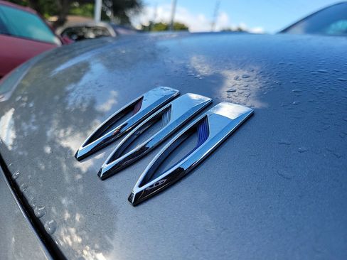 Used 2025 Buick Enclave Preferred w/ Power Package image 8