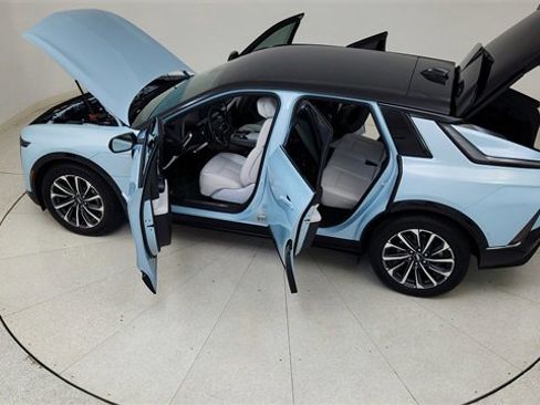 Used 2025 Cadillac Lyriq Sport image 86