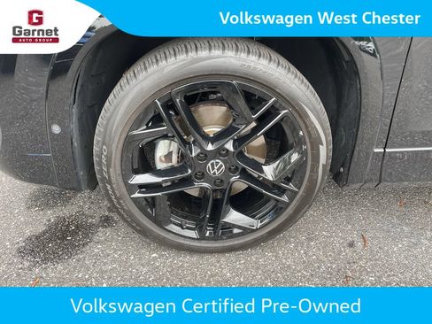 Certified 2025 Volkswagen Tiguan SE R-Line AWD/4WD image 26