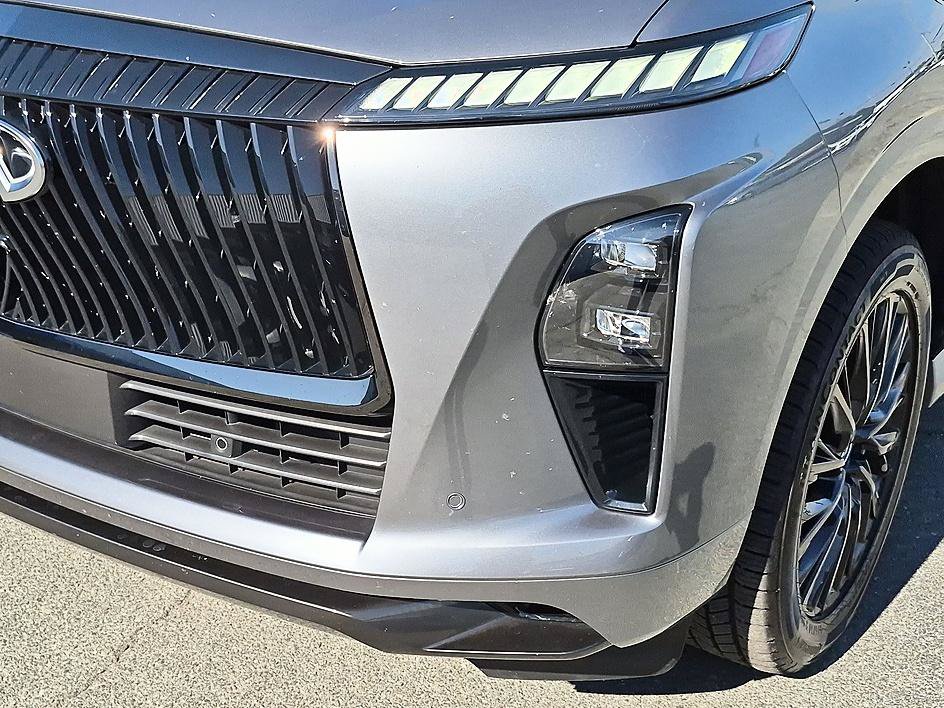 Used 2025 INFINITI QX80 Autograph AWD/4WD image 9