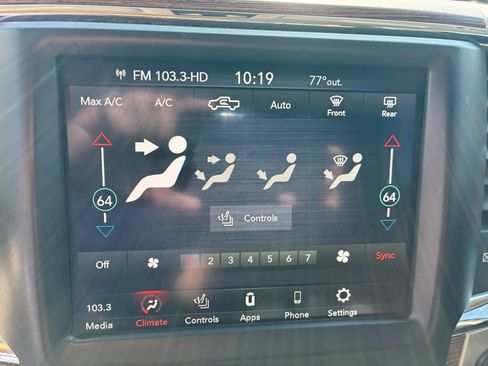 Used 2018 RAM 1500 Laramie AWD/4WD image 23