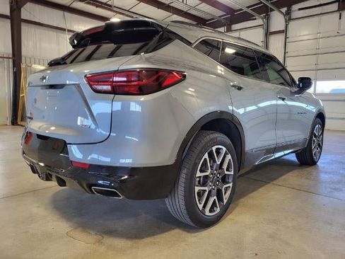 Used 2025 Chevrolet Blazer RS FWD image 5