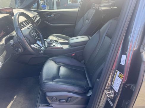 Used 2018 Audi Q7 3.0T Premium Plus image 12