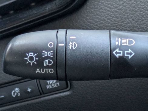 Used 2019 Nissan Rogue Sport SV w/ Technology Package image 33