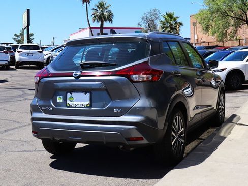 Used 2021 Nissan Kicks SV FWD image 13