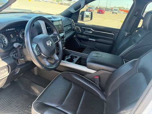 Used 2022 RAM 1500 Laramie AWD/4WD image 16