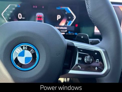 Used 2026 BMW 550e xDrive AWD/4WD image 28