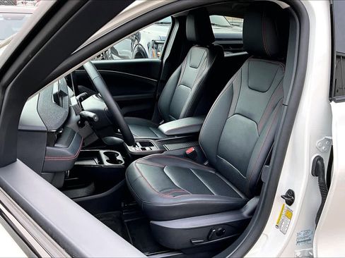 Used 2025 Ford Mustang Mach-E Premium w/ Sport Appearance Package image 7