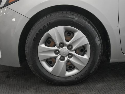 Used 2018 Kia Forte LX image 8