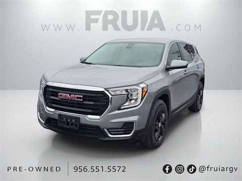 Used 2023 GMC Terrain SLE image 1