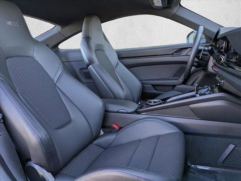 Used 2024 Porsche 911 Carrera image 20