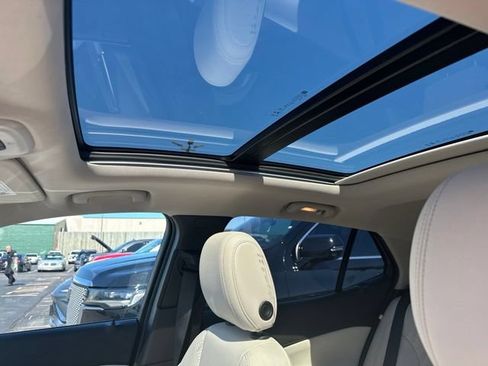 Used 2023 Buick Encore GX Essence w/ Experience Buick Package AWD/4WD image 4