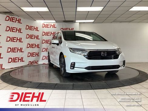 Used 2024 Honda Odyssey Elite image 1