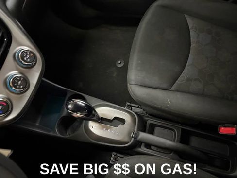 Used 2017 Chevrolet Spark LS image 28