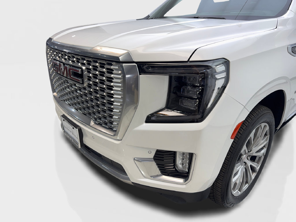 Used 2024 GMC Yukon Denali RWD image 18