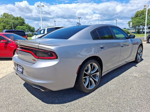 Used 2016 Dodge Charger R/T image 6
