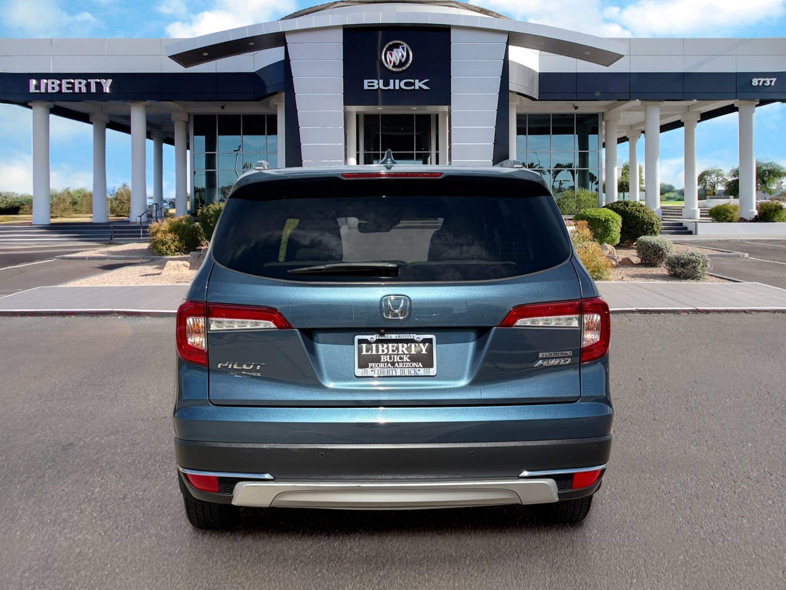 Used 2019 Honda Pilot Touring image 9