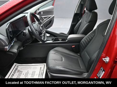 Used 2023 Hyundai Elantra Limited FWD image 13