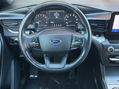 Used 2020 Ford Explorer XLT w/ Class III Trailer Tow Package AWD/4WD image 15