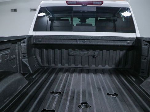 Used 2024 GMC Sierra 2500 AT4 w/ Technology Package AWD/4WD image 33