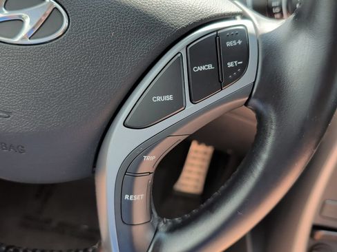 Used 2016 Hyundai Elantra Sport FWD image 13
