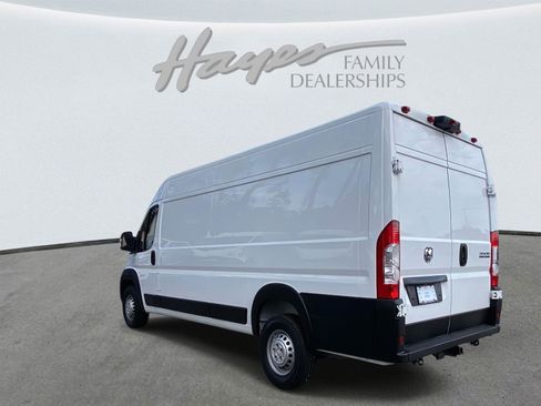 Used 2025 RAM ProMaster 3500 w/ Convenience Group image 38