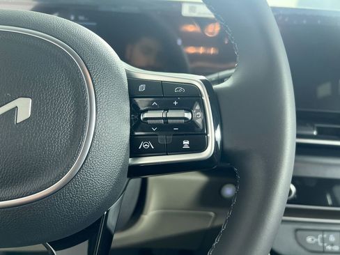 New 2026 Kia Carnival LXS image 19