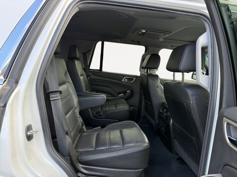 Used 2019 GMC Yukon Denali w/ Denali Ultimate Package AWD/4WD image 18