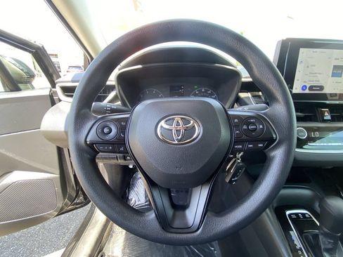 Certified 2025 Toyota Corolla LE FWD image 25