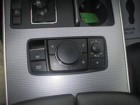 Used 2025 MAZDA CX-70 3.3 Turbo w/ Preferred Package image 21