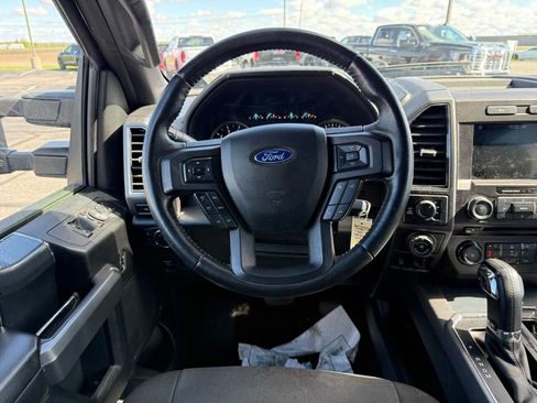 Used 2018 Ford F150 XLT w/ Equipment Group 302A Luxury AWD/4WD image 9