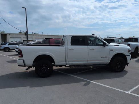 Used 2022 RAM 2500 Laramie w/ Night Edition AWD/4WD image 9